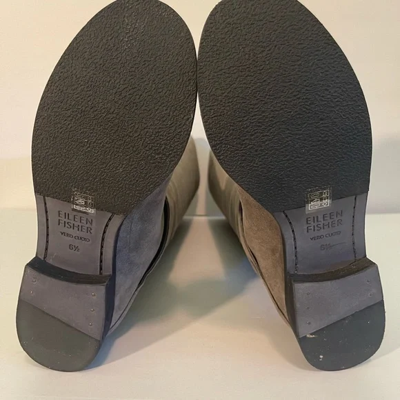 Gray suede Eileen Fisher boots - Picture 4 of 4